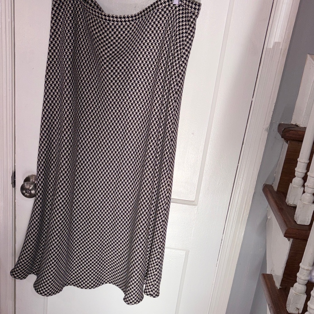 Chartered Club Elegant Black and White Checkered Skirt - Picture 6 of 8